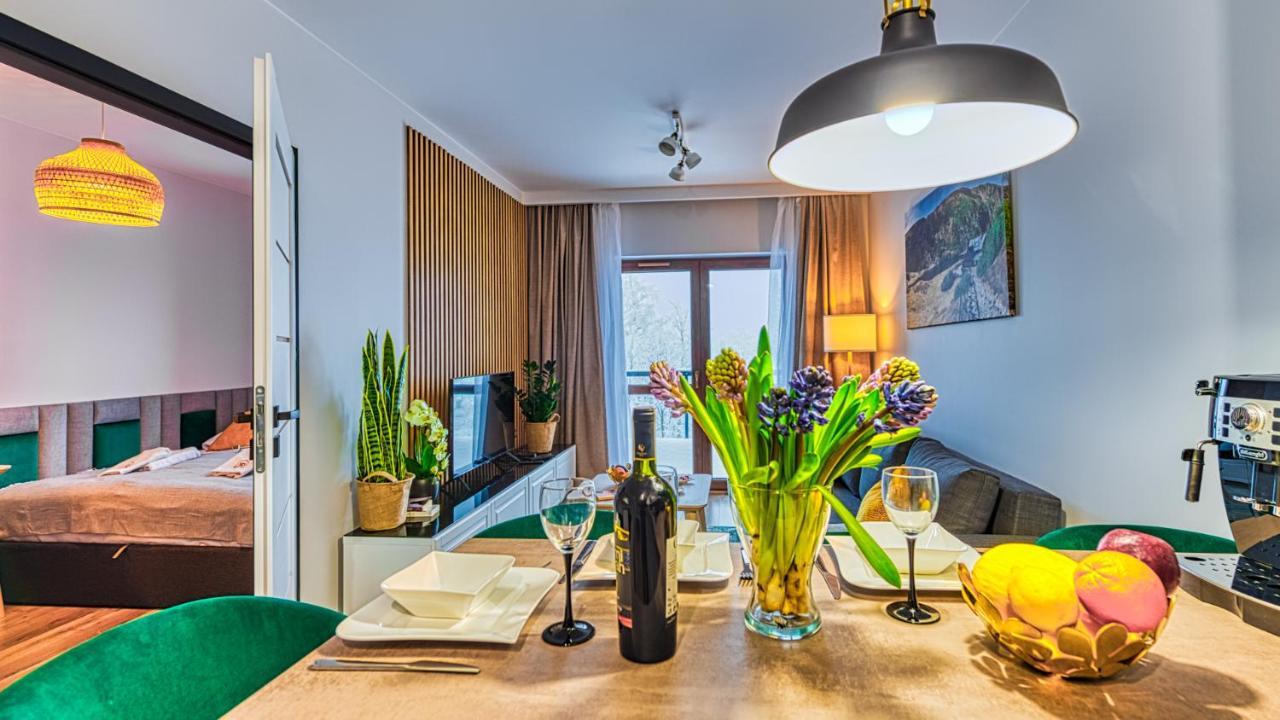 Apartament D19 Z Basenem, Sauna, Jacuzzi Green Park Resort - 5D Apartments 斯克拉斯卡波伦巴 外观 照片